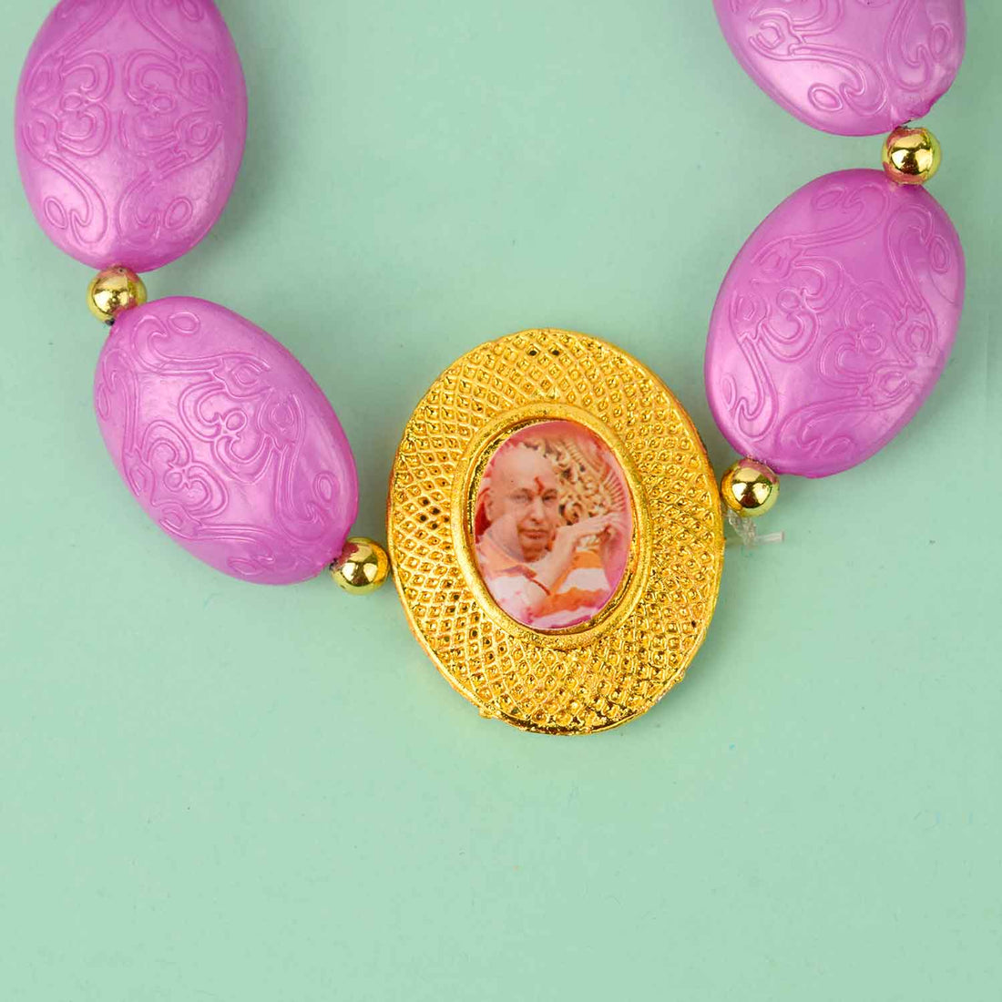 Chunky Oval Shaped Beads (Assorted) โ Guruji Swaroop Bracelet