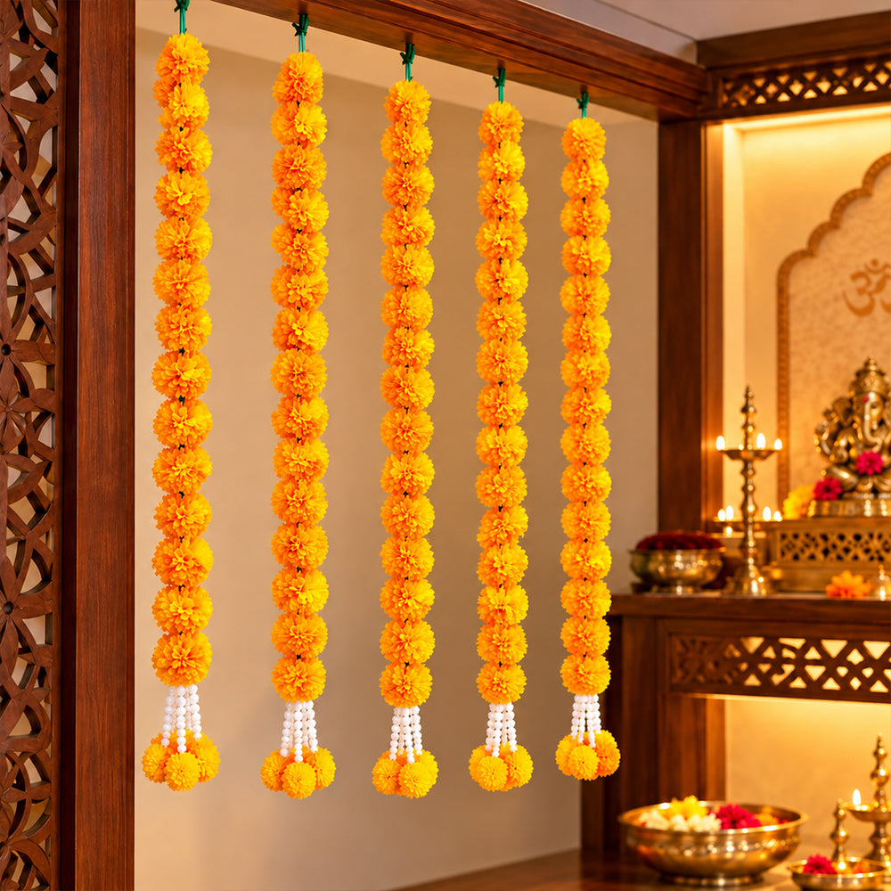 Alluring Orange Backdrop (Latkan)