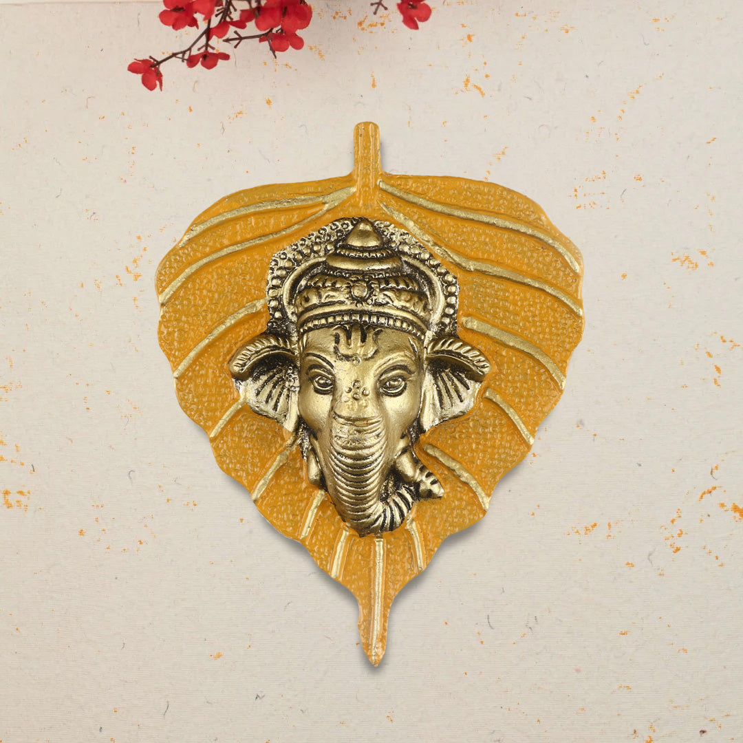 1 Pc Lord Ganesh Face on Leaf Patta Wall Hanging - Red