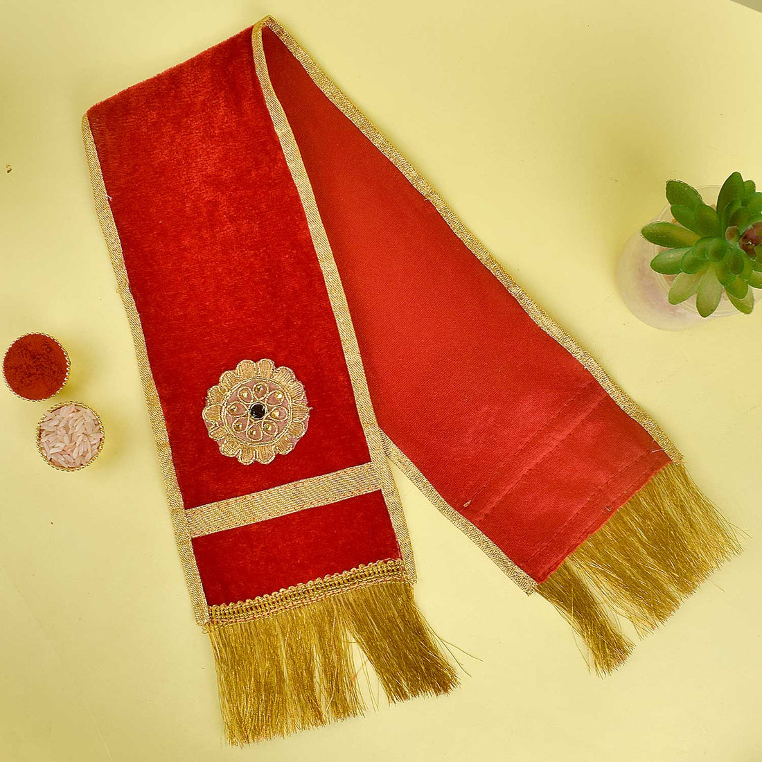 Stunning Red Patka/Duppata| India’s Largest Pooja Accessories Brand – www.satvikstore.in