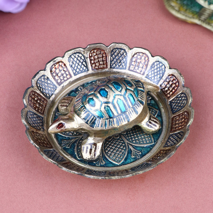 Brass Colored Turtle with Nakashi Plate/Tray (Small) – A beautifully crafted small turtle with Nakashi detailing, perfect for bringing prosperity and protection into your space. India’s Largest Pooja Accessories Brand – www.satvikstore.in