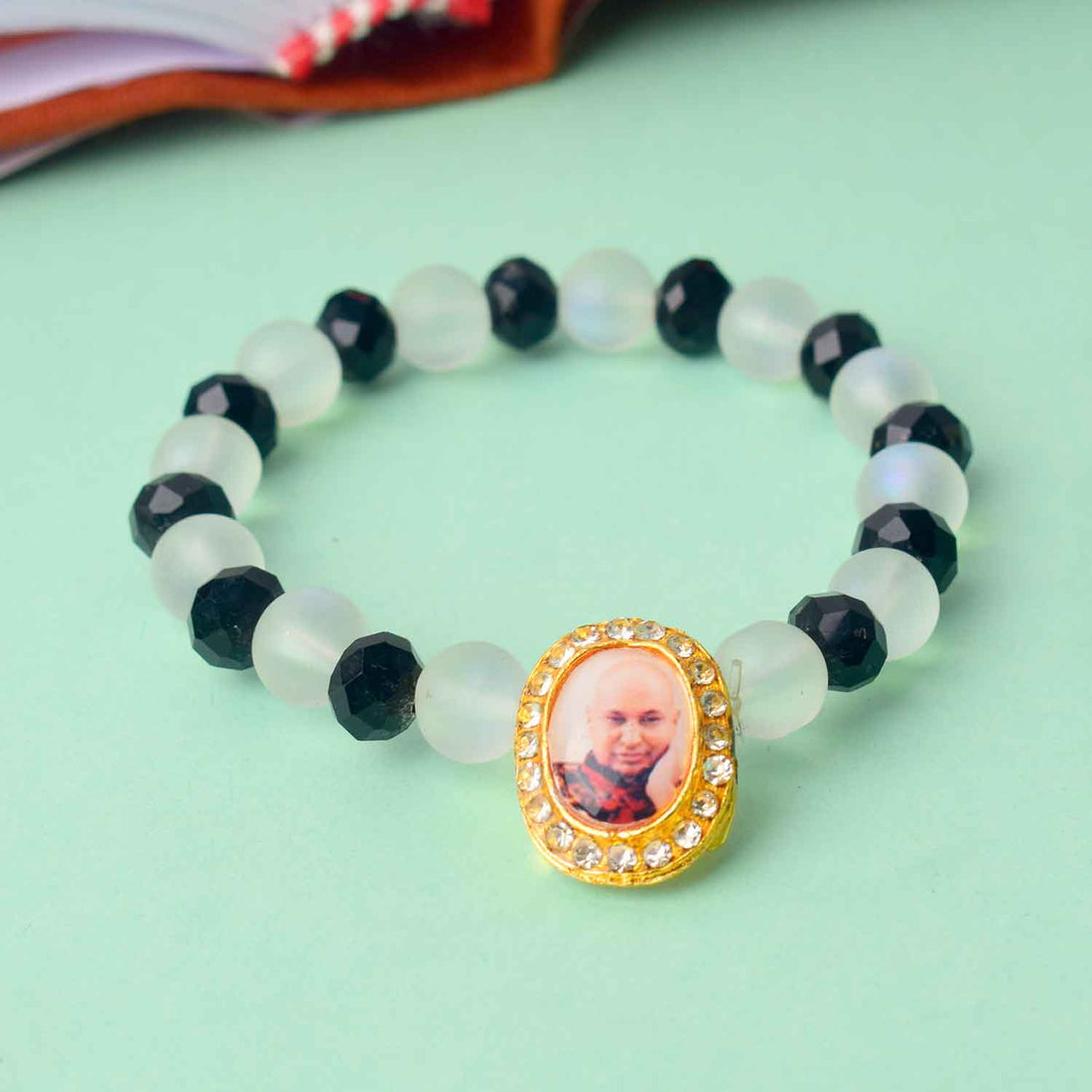 Elegant White & Black Beads – Guruji Swaroop Bracelet