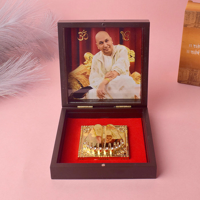 Guru Ji Gold Plated Sukrana Charan Paduka Prayer Box