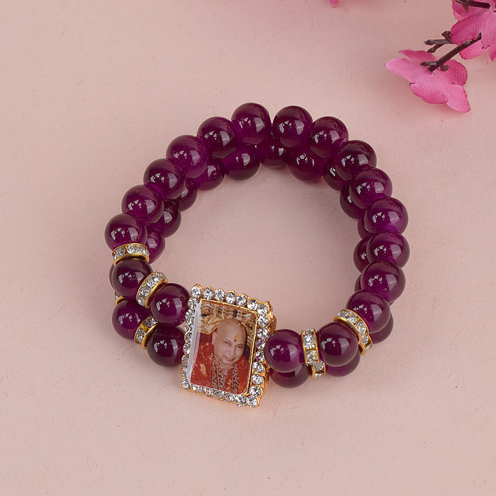 Vibrant White Round Pearls Bracelet With Purple Onyx Bead  Pure Pearls