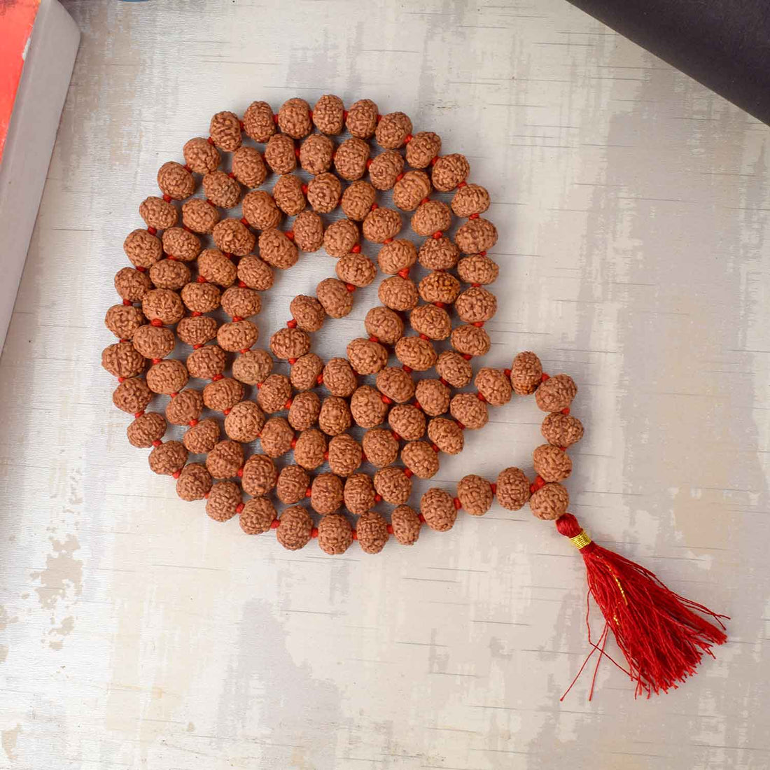 9 Mukhi Pathariya Rudraksha Mala 9-10mm