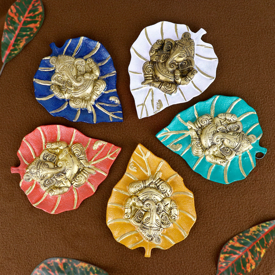 1 Pc Lord Ganesh on Leaf Patta Wall Hanging